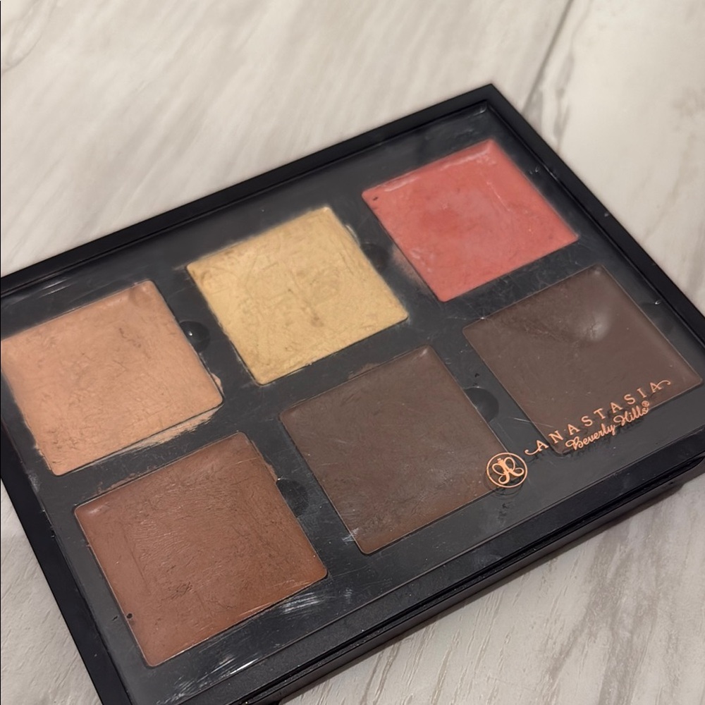 Anastasia Beverly Hills Contour Kit - Multi-Color